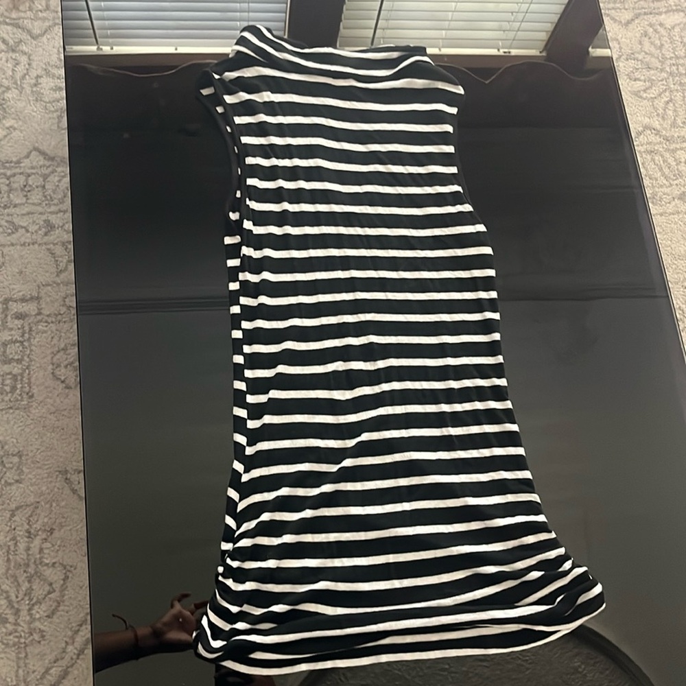 Arden B. Black and white long striped  blouse